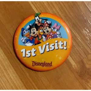 Collectable‎ Disneyland first Visit Pin